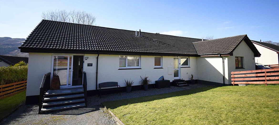 Thistle Dubh Dandy self catering accommodation in Portree has private guest parking available for guests