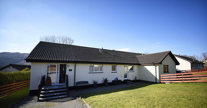 Thistle Dubh Dandy self catering accommodation in Portree has private guest parking available for guests