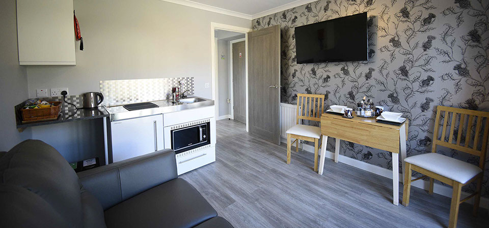 Thistle Dubh Dandy is an open plan self catering accommodation in Portree with modern facilities